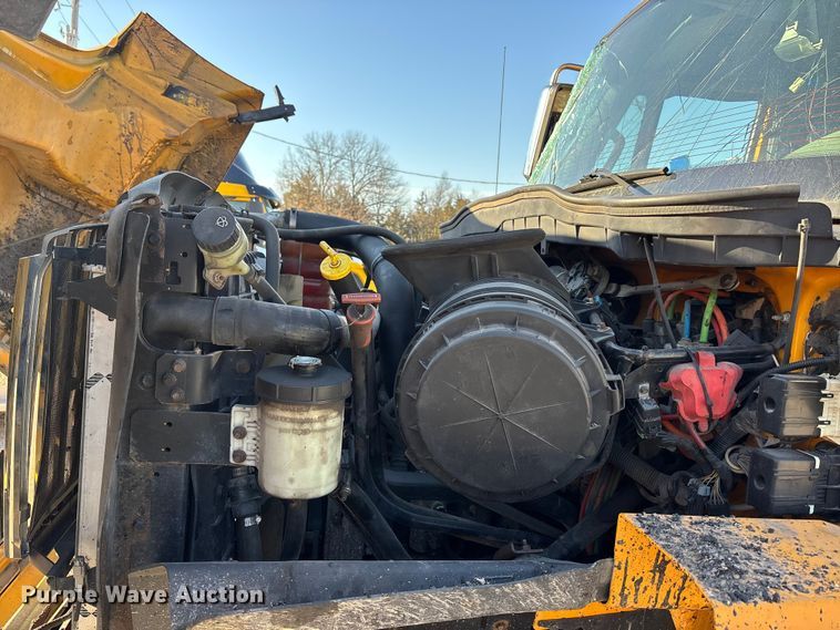 image for item FC1542 2014 International 7500 dump truck