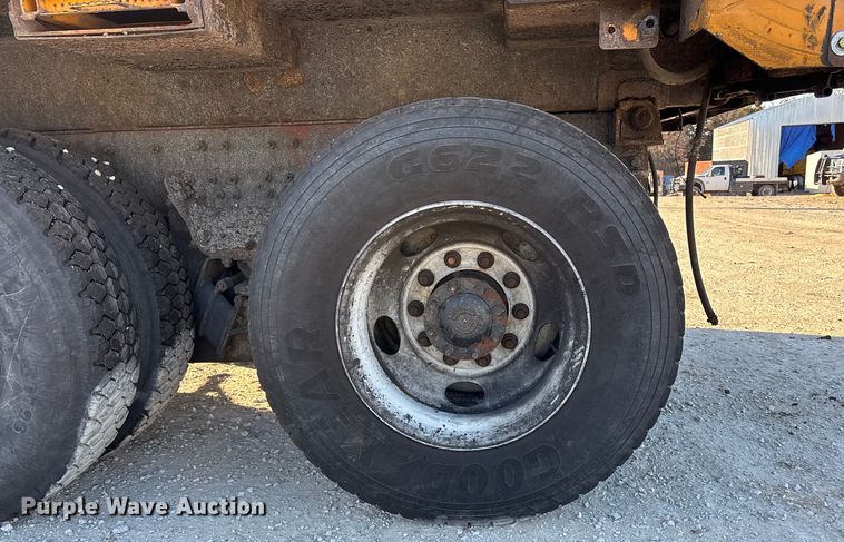 image for item FC1542 2014 International 7500 dump truck