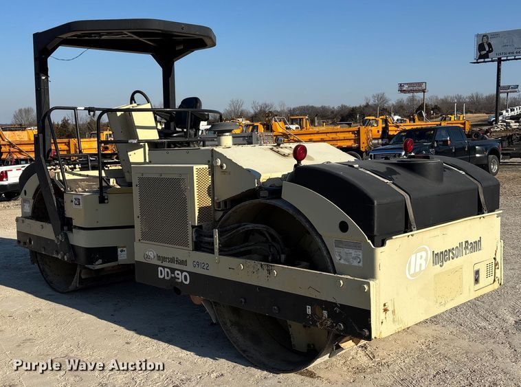 image for item FC1543 Ingersoll Rand DD-90 double drum vibratory roller