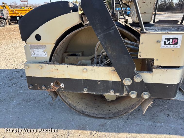 image for item FC1543 Ingersoll Rand DD-90 double drum vibratory roller