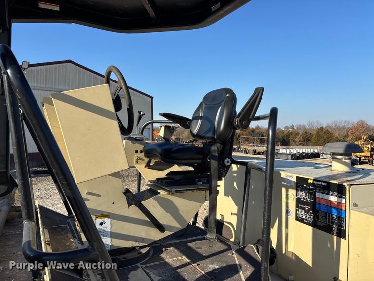 image for item FC1543 Ingersoll Rand DD-90 double drum vibratory roller