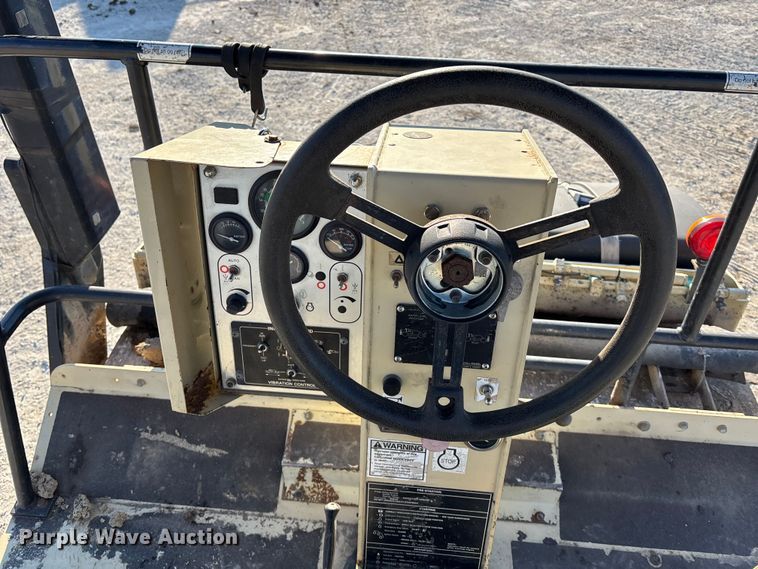 image for item FC1543 Ingersoll Rand DD-90 double drum vibratory roller