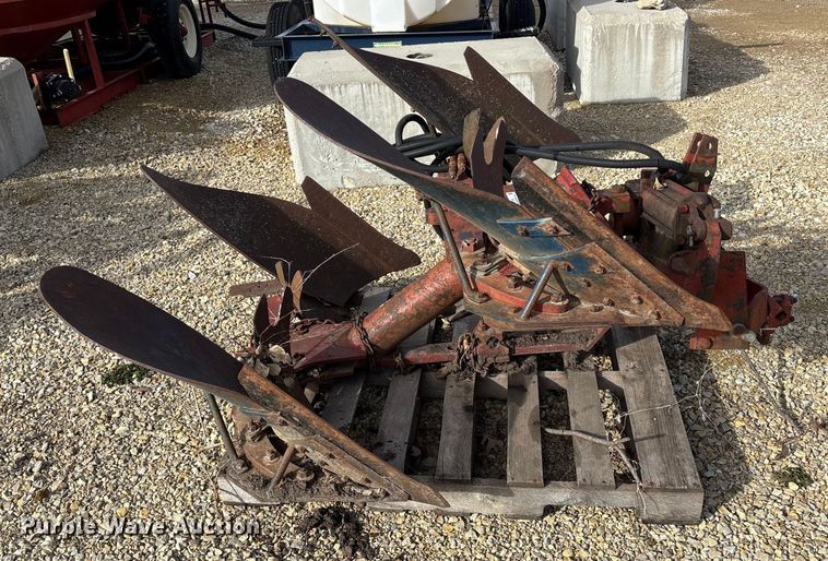 image for item FC1549 Two bottom plow