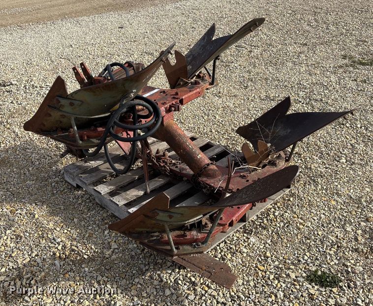 image for item FC1549 Two bottom plow