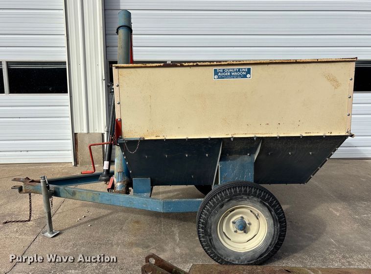 image for item FC1554 Quality Line grain cart