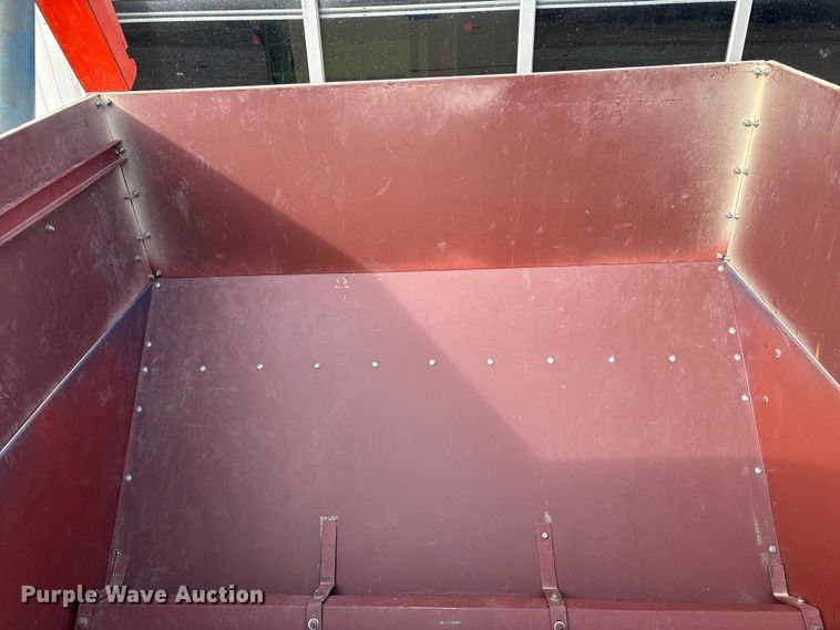 image for item FC1554 Quality Line grain cart