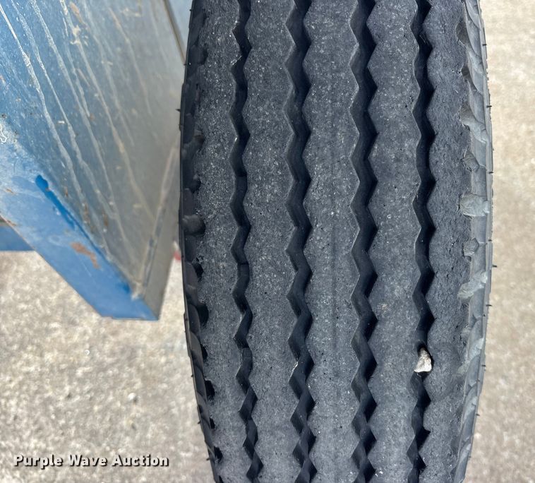 image for item FC1554 Quality Line grain cart