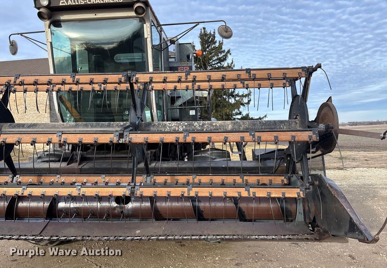 image for item FC1555 Gleaner F2 combine