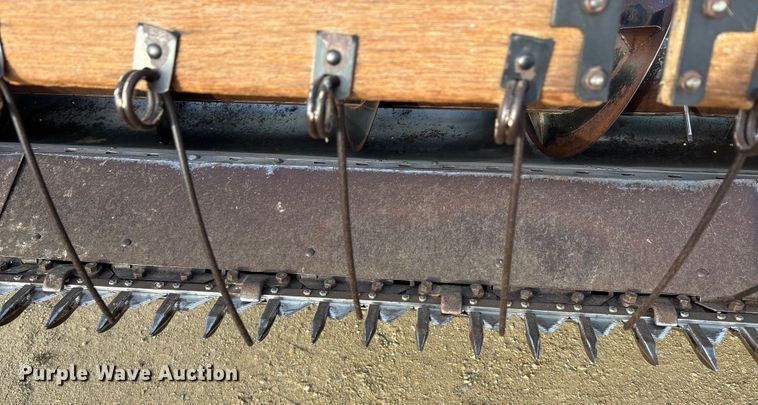 image for item FC1555 Gleaner F2 combine