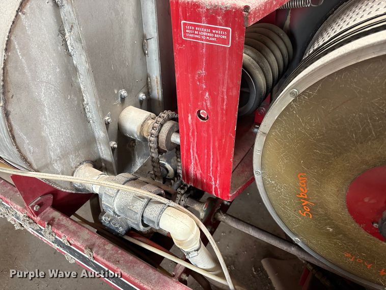 image for item FC1558 Case 900 Cyclo Air planter