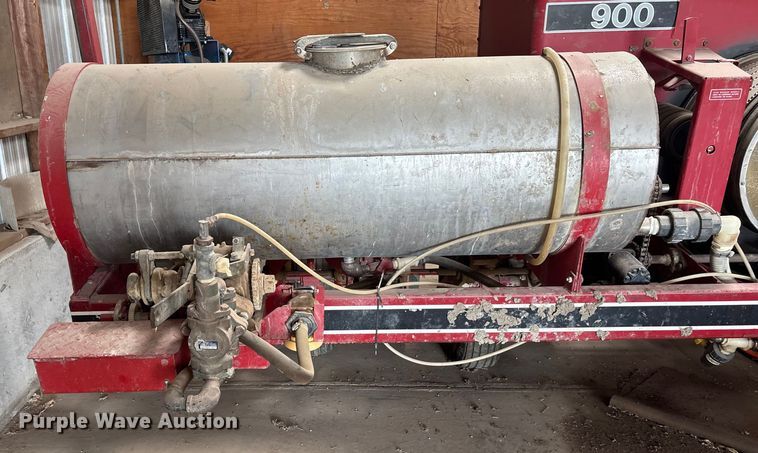 image for item FC1558 Case 900 Cyclo Air planter