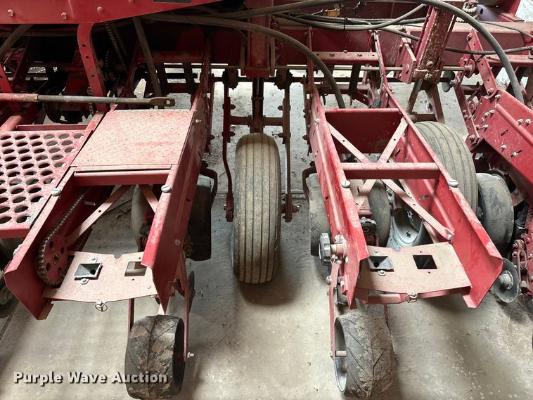 image for item FC1558 Case 900 Cyclo Air planter