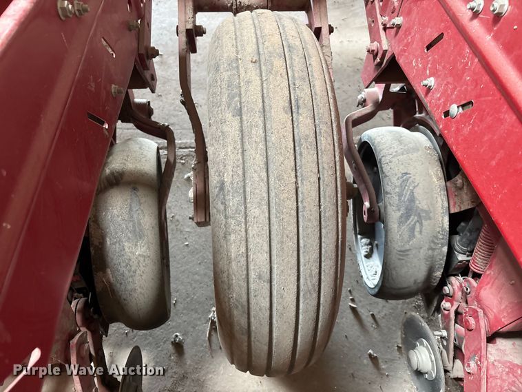 image for item FC1558 Case 900 Cyclo Air planter