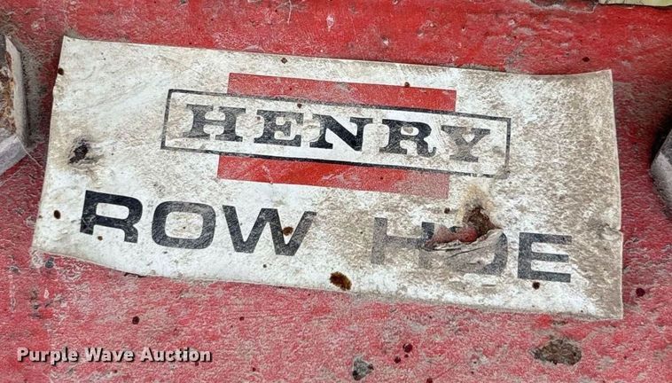 image for item FC1559 Henry Row Hoe furrowing hoe