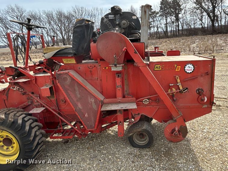 image for item FC1563 1979 Hege 115B combine