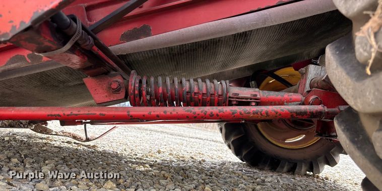 image for item FC1563 1979 Hege 115B combine