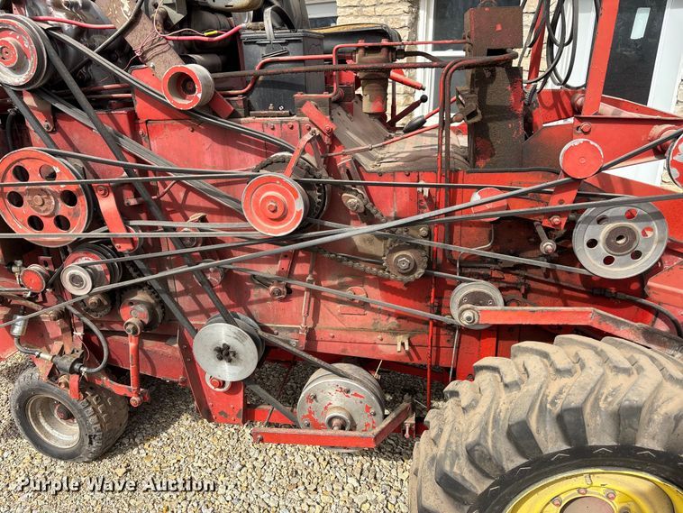 image for item FC1563 1979 Hege 115B combine