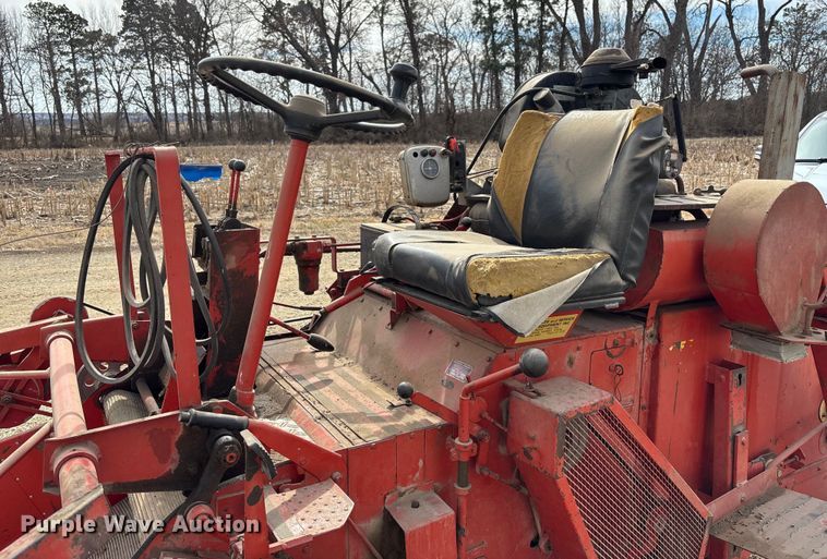 image for item FC1563 1979 Hege 115B combine