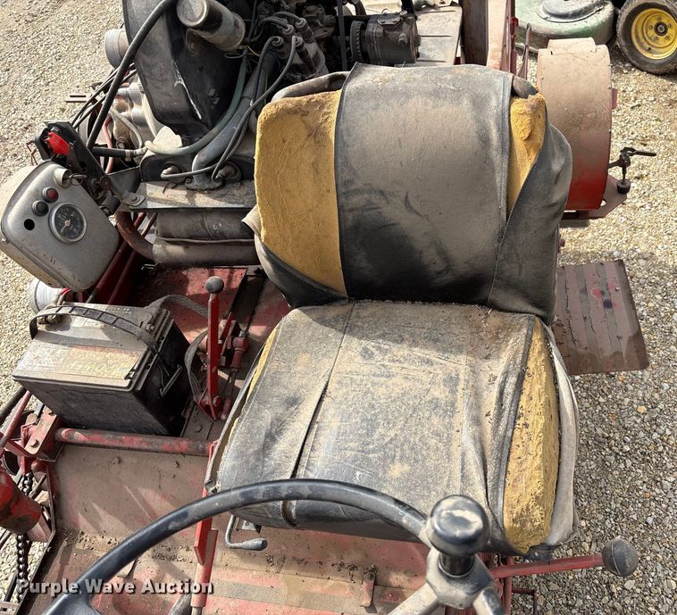 image for item FC1563 1979 Hege 115B combine