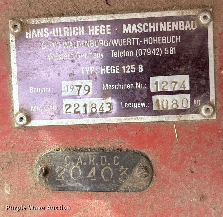 image for item FC1563 1979 Hege 115B combine