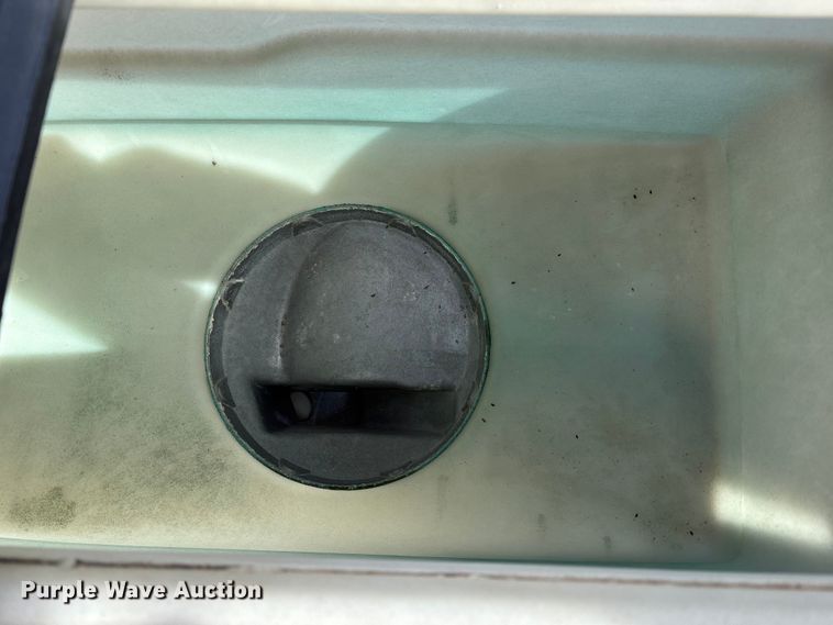 image for item FC1565 White 6100 planter