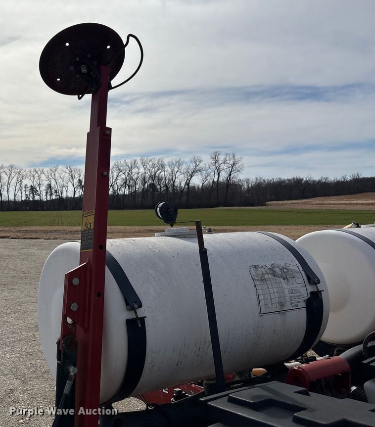 image for item FC1565 White 6100 planter