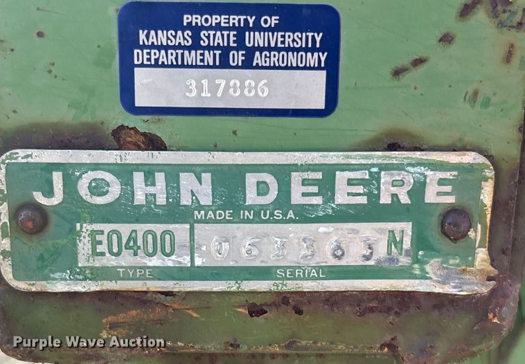image for item FC1569 John Deere E0400 rotary hoe
