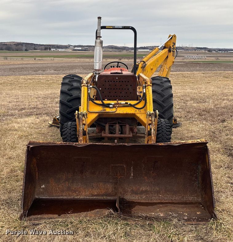 image for item FC1570 Massey Ferguson 175 tractor