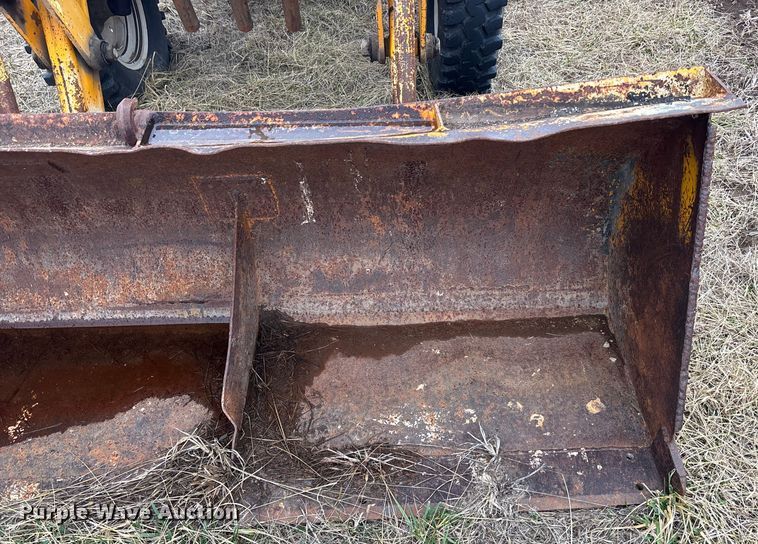 image for item FC1570 Massey Ferguson 175 tractor