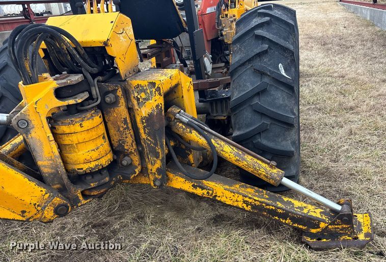 image for item FC1570 Massey Ferguson 175 tractor