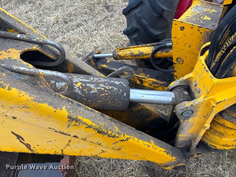 image for item FC1570 Massey Ferguson 175 tractor