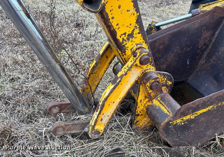 image for item FC1570 Massey Ferguson 175 tractor