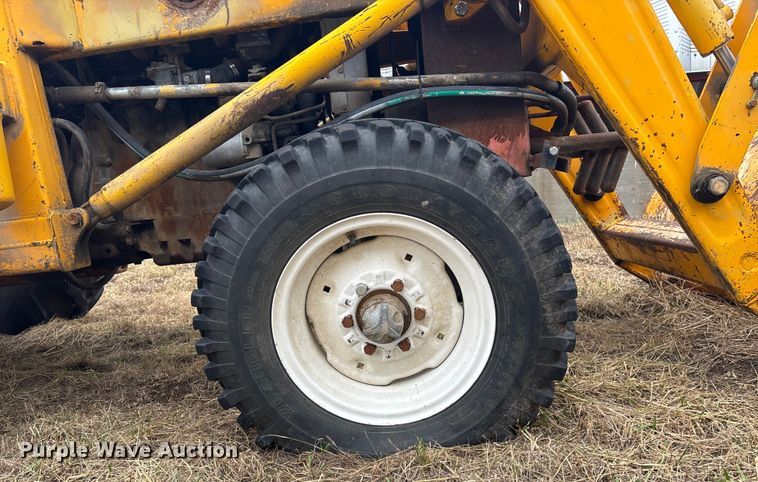 image for item FC1570 Massey Ferguson 175 tractor
