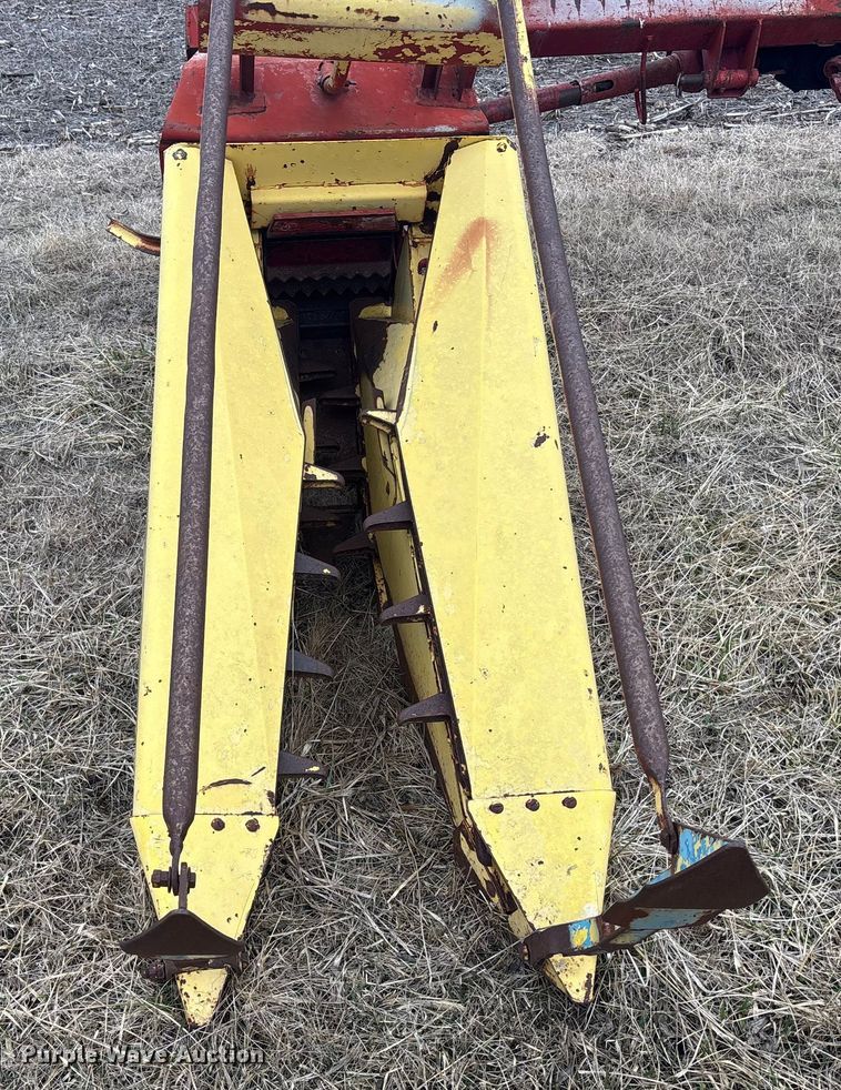 image for item FC1571 Sperry New holland 707 forage harvester