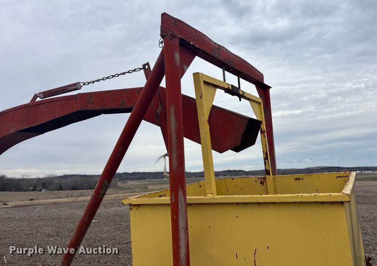 image for item FC1571 Sperry New holland 707 forage harvester