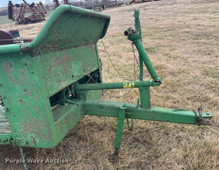 image for item FC1573 John Deere E0044 manure spreader