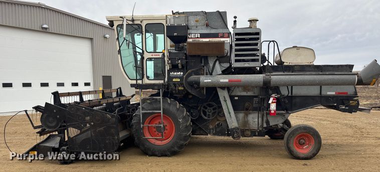 image for item FC1575 Gleaner F3 combine