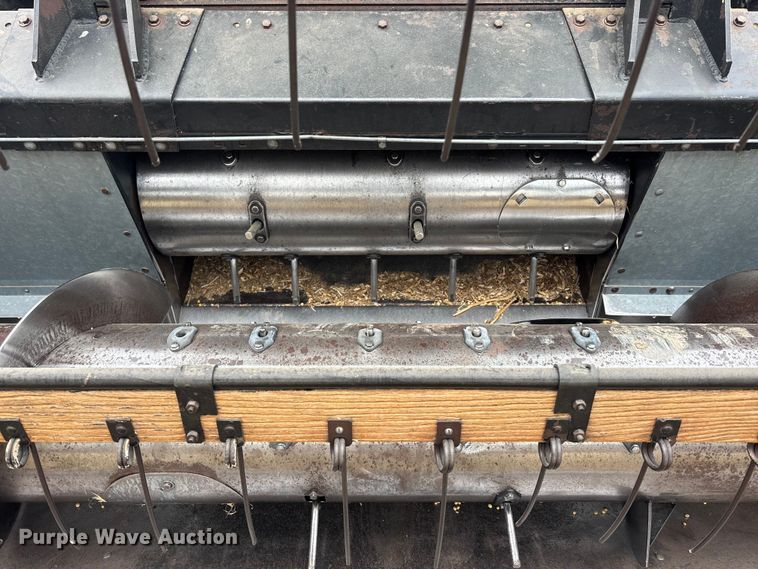 image for item FC1575 Gleaner F3 combine