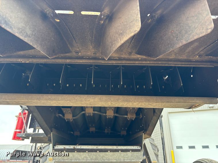 image for item FC1575 Gleaner F3 combine