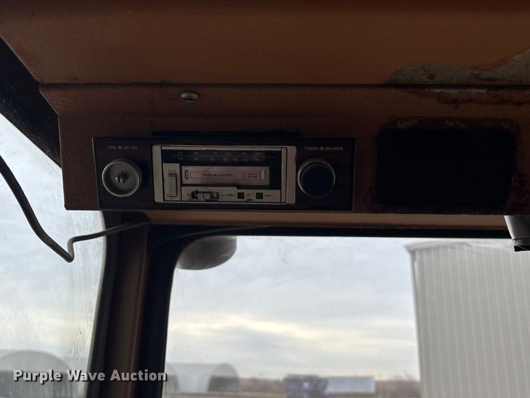 image for item FC1575 Gleaner F3 combine