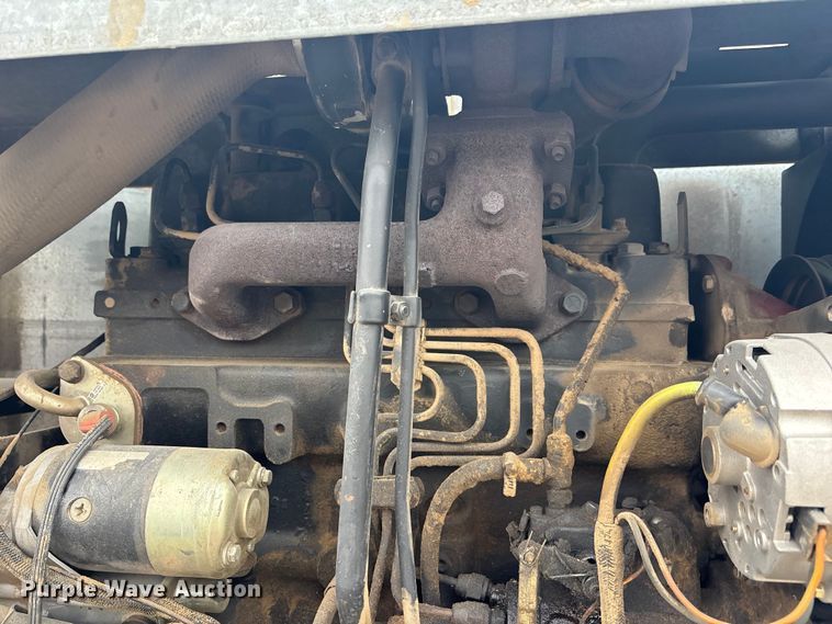 image for item FC1575 Gleaner F3 combine