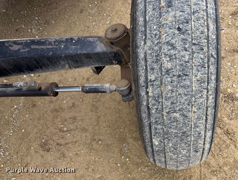 image for item FC1575 Gleaner F3 combine