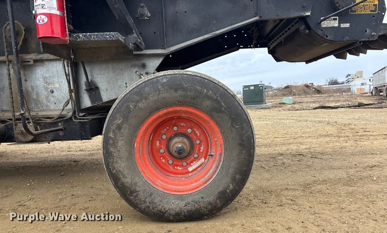 image for item FC1575 Gleaner F3 combine