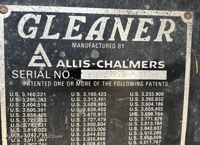 image for item FC1575 Gleaner F3 combine