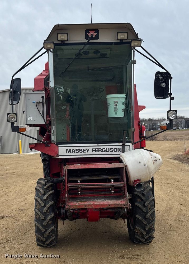 image for item FC1577 Massey Ferguson 8XP Combine