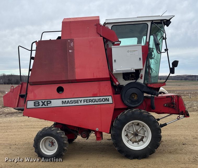 image for item FC1577 Massey Ferguson 8XP Combine