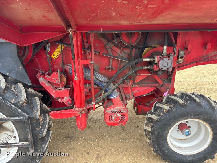 image for item FC1577 Massey Ferguson 8XP Combine
