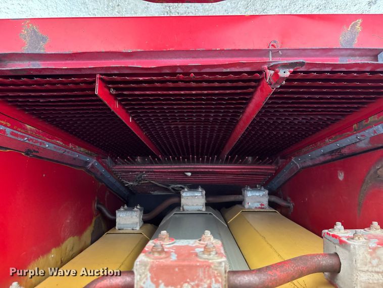 image for item FC1577 Massey Ferguson 8XP Combine