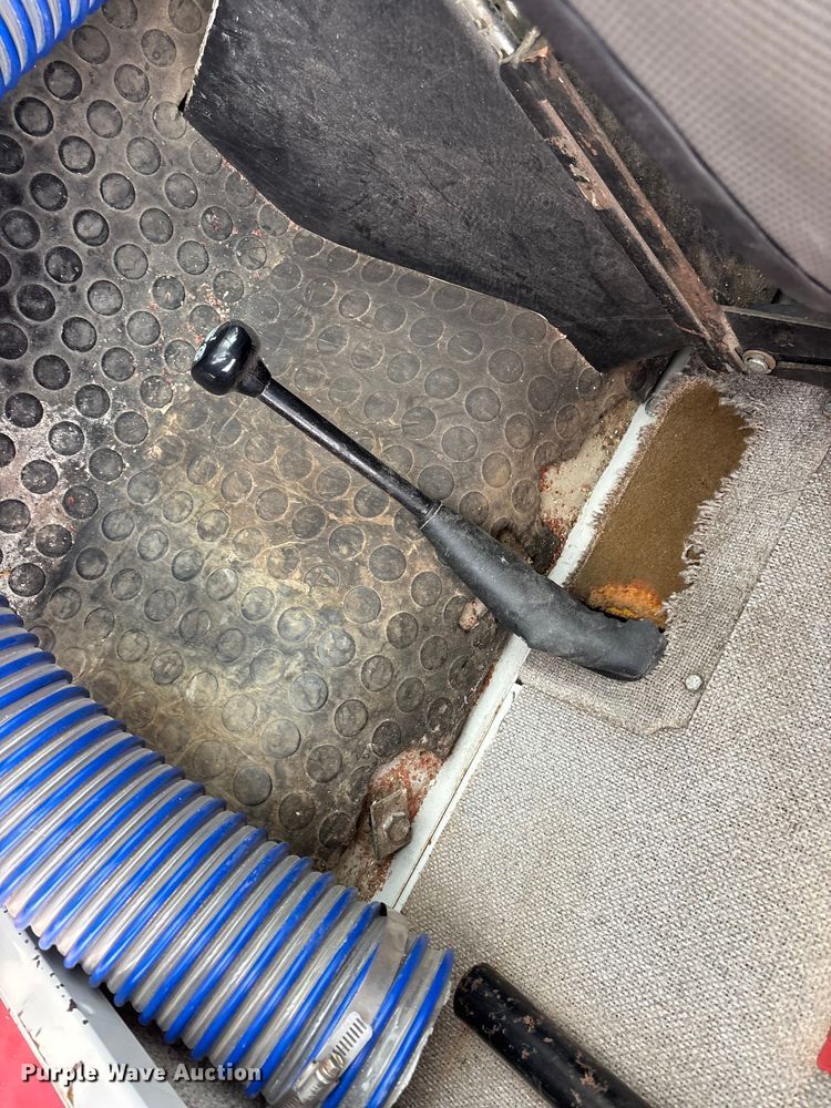 image for item FC1577 Massey Ferguson 8XP Combine