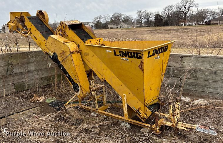 image for item FC1584 Lindig D12 soil shredder